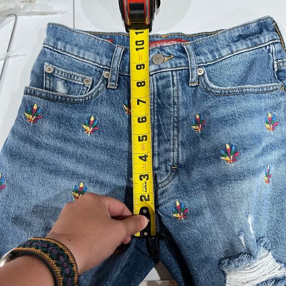 Lucky Brand Embroidered Denim 90s Midi High Rise Button Fly Shorts Womens 00/24 - Picture 10 of 10
